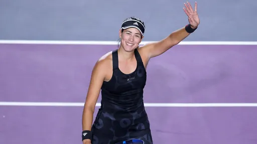 Мугуруса обыграла Контавейт в финале Итогового турнира WTA