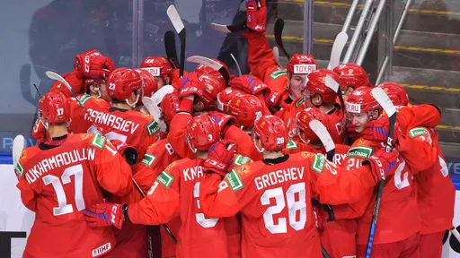 Тренер сборной России нецензурно обратился к игрокам при 0:3 от Канады