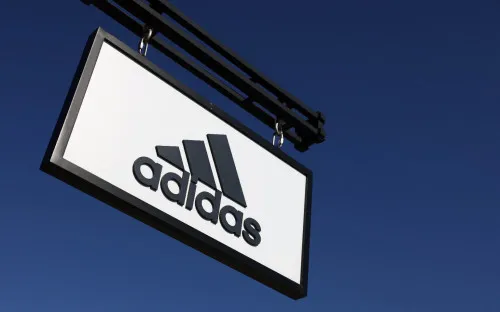 Adidas может предложить свои услуги «Зениту» и «Спартаку»