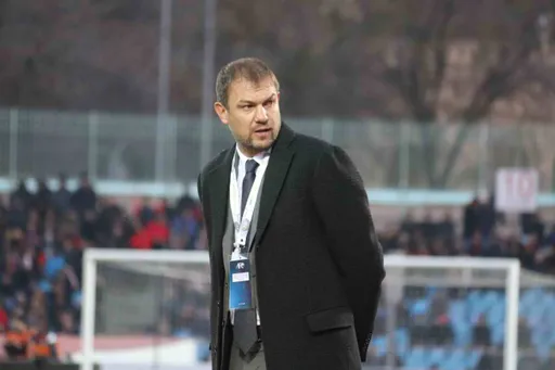 Крестинин: два дня звонил Ильзату Ахметову, чтобы пригласить в сборную Кыргызстана, но он не брал трубку