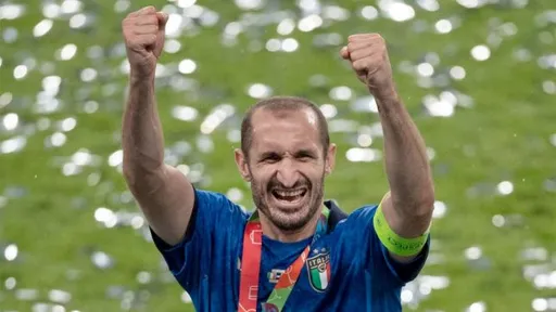 Кьеллини «проклял» Сака перед пенальти в финале Евро-2020