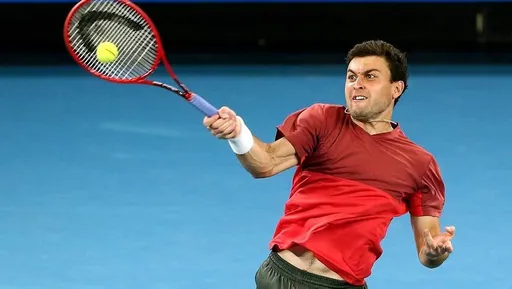 Карацев сенсационно обыграл Шварцмана и вышел в четвёртый круг Australian Open