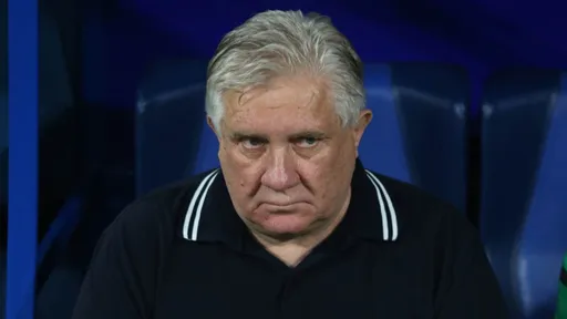 Ташуев: Осинькину в «Сочи» не до сантиментов, сзади нужен ноль