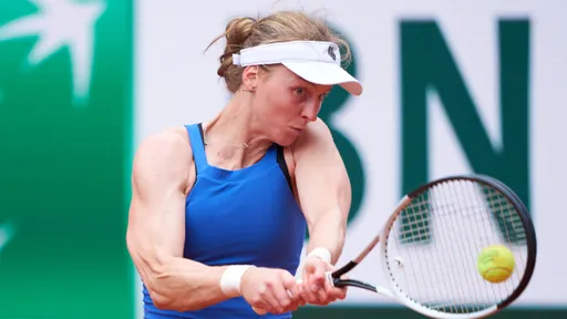 Самсонова вышла в финал турнира WTA в Хертогенбосхе, обыграв Александрову в полуфинале