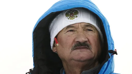 «Трибуны там заполнялись нашими болельщиками из России». Хованцев рассказал о популярности биатлона в Финляндии