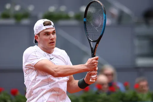 Теннисиста Дрейпера стошнило от жары после победы на Australian Open