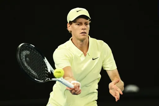 Синнер обыграл де Минора и вышел в полуфинал Australian Open-2025