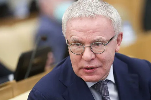 Фетисов: у Баха страусиная политика, слабенький оказался фехтовальщик