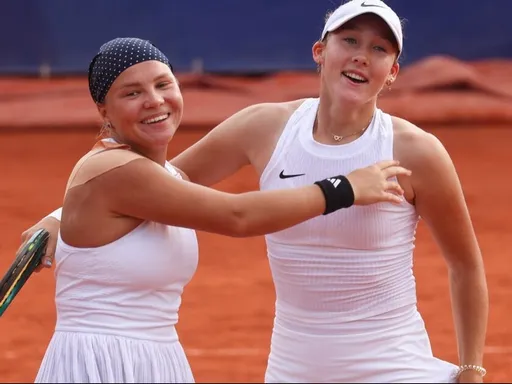 Андреева и Шнайдер вышли во второй круг парного турнира WTA-1000 в Мадриде