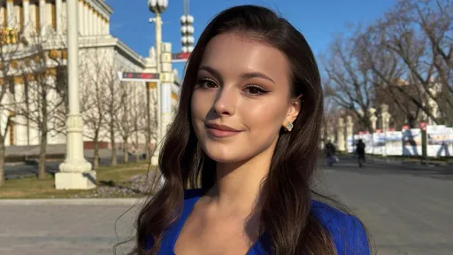 «Лето, а мы все на катке»: фигуристка Анна Щербакова провела мастер-класс в 30-градусную жару