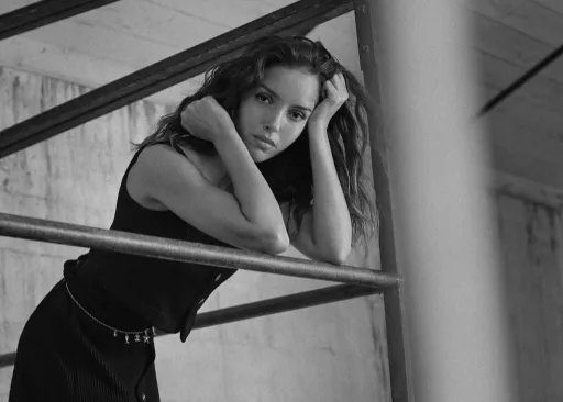 Лина Кудри – алжирская актриса, посол Chanel и новая избранница экс-звезды «Реала» Карима Бензема