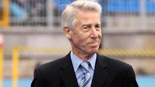 Валерий Непомнящий заявил, что РФС нужно продлевать контракт с Карпиным