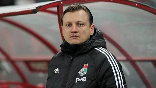 Смольников заявил, что игроки «Локомотив» стараются впитывать идеи Галактионова