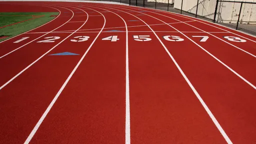 Легкоатлет пробежал 100 метров на чемпионате России в форме сборной Великобритании
