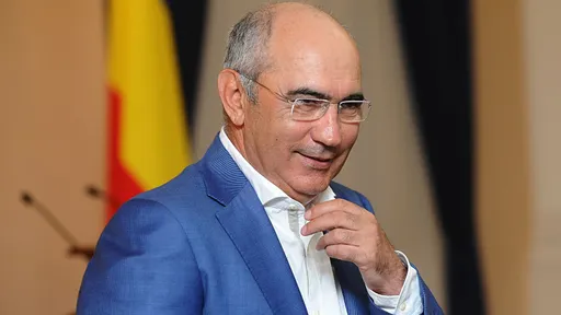 Кандидатура Бердыева была предложена «Спартаку» в качестве замены Абаскалю