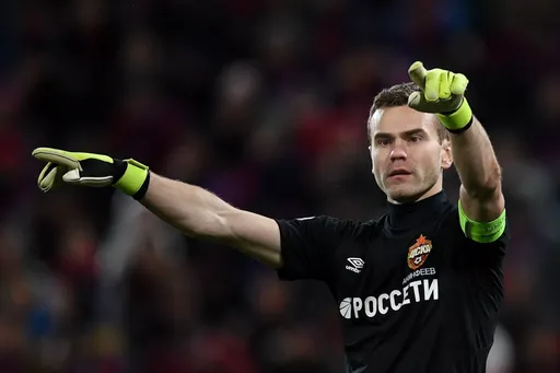 Гинер заявил, что Акинфеев превзошёл Яшина и Дасаева