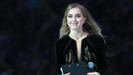 Фигуристка Елена Радионова стала ведущей на CSKA TV