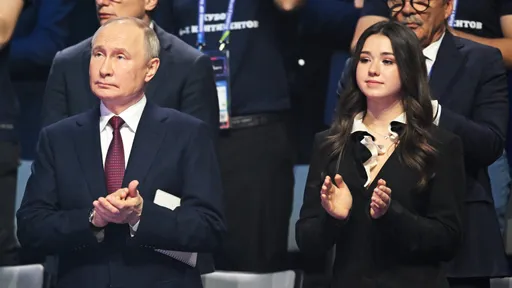 Валиева рассказала, что следила за обращением Путина к Федеральному собранию