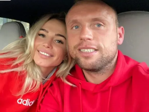 Жена Глушакова Ксения Коваленко опубликовала фотографии в смелом образе