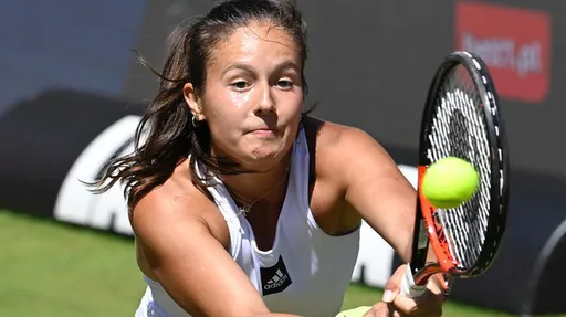 Касаткина обыграла украинку Костюк в первом круге турнира WTA-500 в Токио