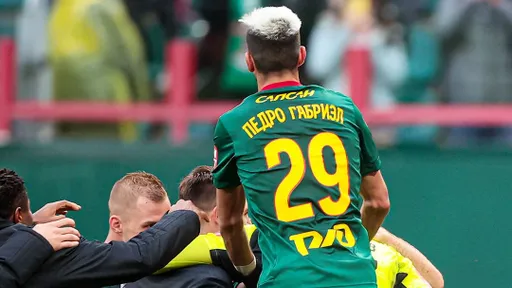Агент форварда «Локомотива» Педриньо заявил о готовности рассмотреть предложения от других клубов