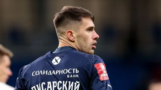 Бывший тренер Писарского заявил, что игрок потерял голы и передачи после перехода в «Крылья Советов»