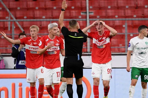 Mash: «Спартак» запретил своим игрокам ездить на электросамокатах