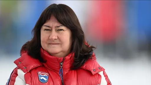 Вяльбе заявила, что лыжникам на Кубке России мешает запах плова