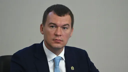 Министр спорта Дегтярёв наградил мать Александра Овечкина