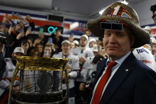 Щитов назвал наставника «Металлурга» Мг Разина лучшим тренером в КХЛ в 2024 году
