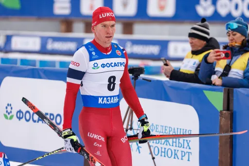 Большунов прокомментировал инцидент с собакой на чемпионате России