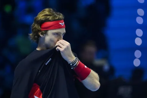 Андрей Рублев проиграл Жоао Фонсеке в 1-м круге Australian Open-2025
