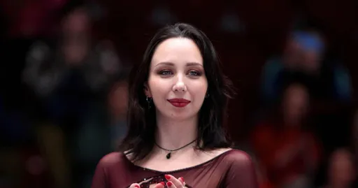 Фигуристка Туктамышева сняла фото в Турции на яхте в бикини