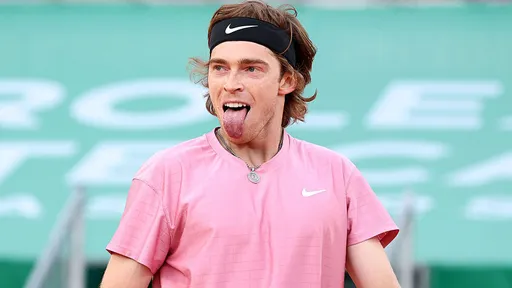 Бублик поддержал Рублёва после технического поражения на турнире ATP в Дубае