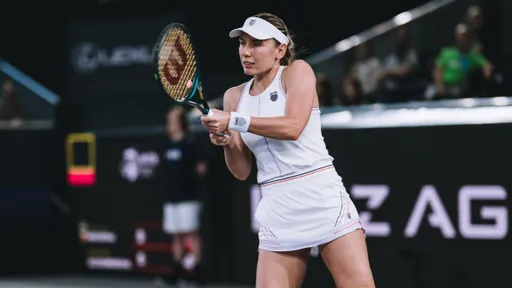 Александрова стартовала с победы над Бенчич в турнире WTA в Бад-Хомбурге