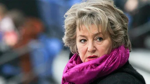Тарасова сообщила, что Дэвис и Смолкин не прошли просмотр в США на смену гражданства