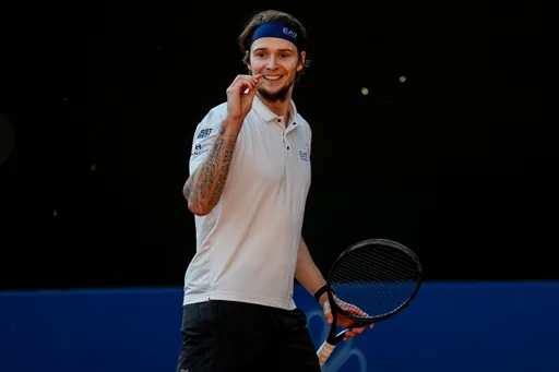 Бублик проиграл де Минору в 1/8 финала Australian Open-2026