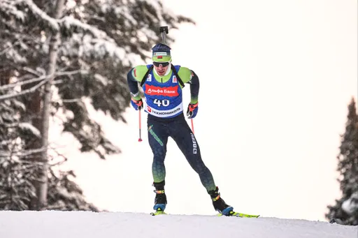 Сборная Беларуси выиграла мужскую эстафету на чемпионате России по биатлону