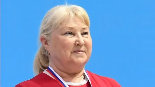 Покровская объяснила отказ украинских синхронисток от рукопожатия с россиянками