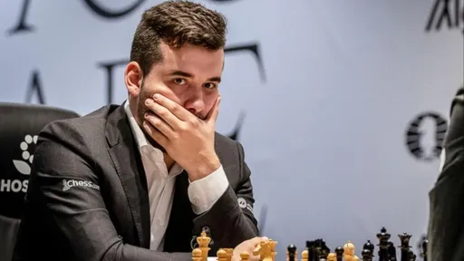 Непомнящий после чемпионата мира по блицу с критикой обрушился на ФИДЕ