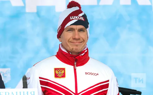 Большунов выиграл масс-старт на этапе Кубка России по лыжным гонкам в Тюмени