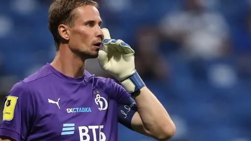 Шунин прокомментировал побитый им рекорд Яшина по числу игр за «Динамо»