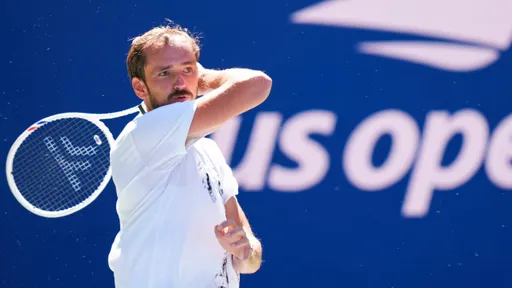 Медведев победил Рублёва и выиграл турнир ATP-250 в Ханчжоу