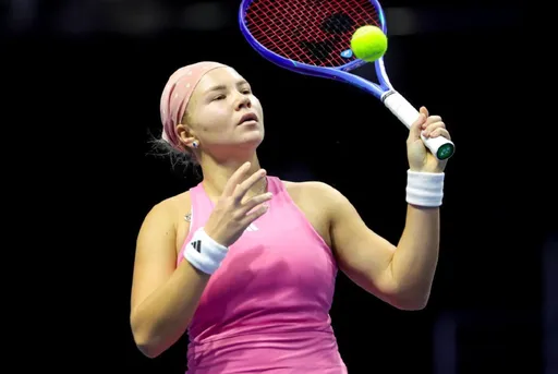 Шнайдер вышла в полуфинал турнира WTA-500 в Вашингтоне, обыграв Самсонову