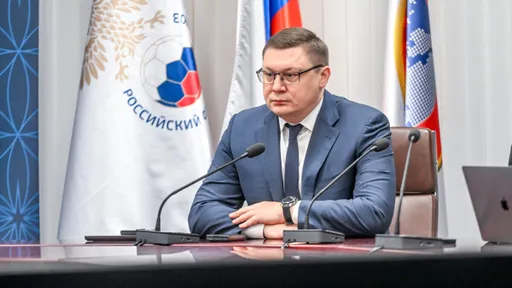 Митрофанов собирается посетить встречу руководителей УЕФА в Тиране
