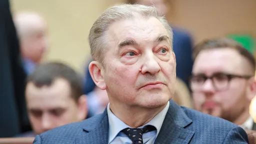 Третьяк заявил, что федерации и спонсоры поддержат нейтральных российских атлетов