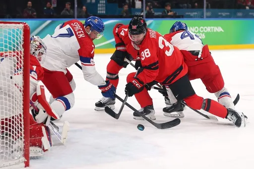 Инсайдер рассказал о реакции IIHF на ошибку судей в матче между Чехией и Канадой