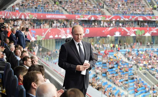 Путин хочет снижения финансовой нагрузки на семьи за занятия спортом