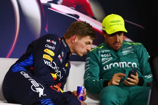 La Gazzetta dello Sport: Aston Martin предложил Ферстаппену контракт на три года