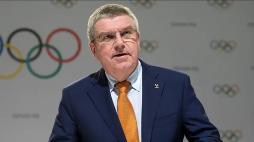 Бах заявил о поддержке международным сообществом рекомендаций МОК по допуску россиян